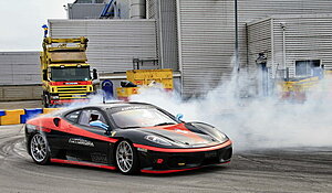 Klicka på bilden för större version

Namn: burnout.jpg
Visningar: 123
Storlek: 56,9 KB
ID: 2339900